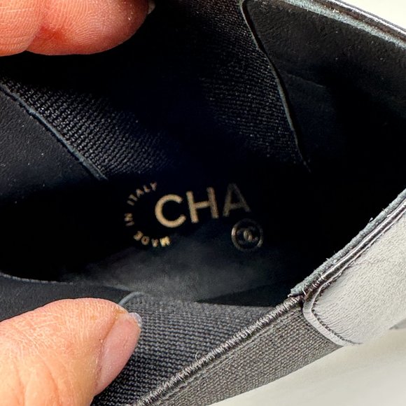 CHANEL 21B Leather Patent Cap Toe CC Ankle Boots Booties Heels - Picture 14 of 16